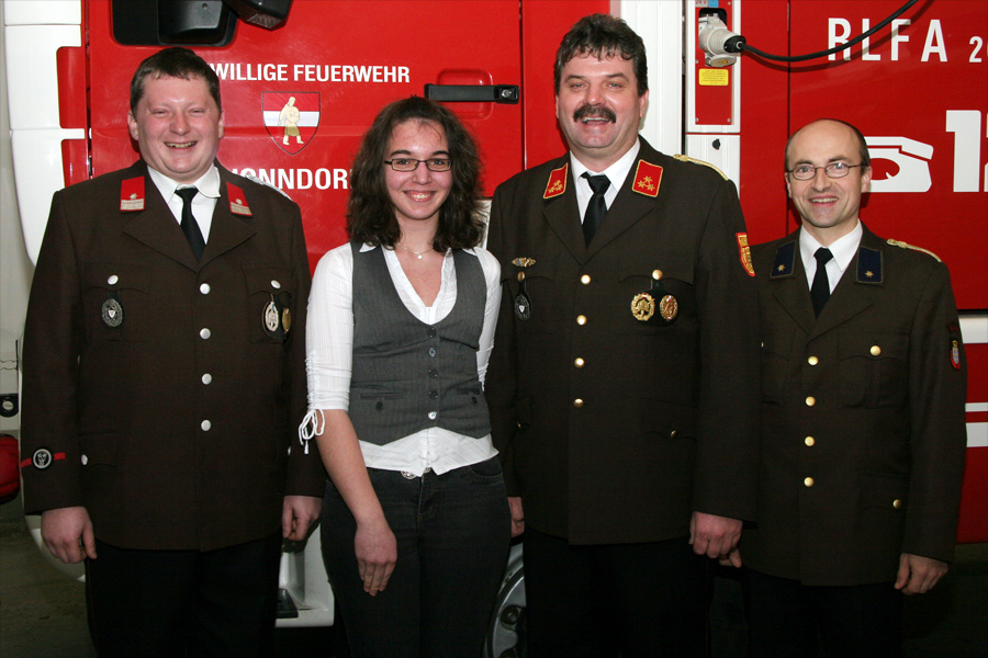 Kommando und Feuerwehrfrau 2010